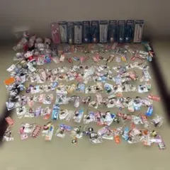 合*3様 ハローキティ ご当地ストラップ・根付 まとめ売り132 点