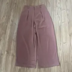 ユニクロ　ドレープワイドアンクルパンツ　Sサイズ