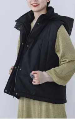 BEAMS HEART ブラック ダウンベスト フード付き