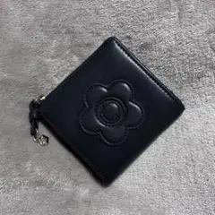 【値下げ中】MARY QUANT ブラック 二つ折り財布