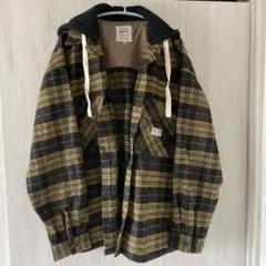 ネルシャツ フード