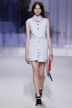 ■CARVEN■ WHITE ノースリーブ ワンピースのサムネイル