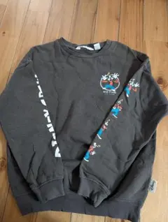 ディズニークルーネックトレーナー ダークグレー