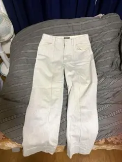JCAESAR DIRTY DENIMSホワイトデニム いあんくん着用 - メルカリ