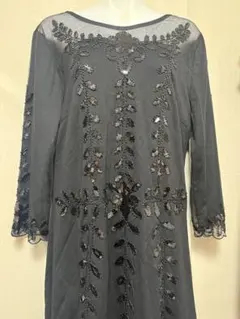 黒ビーズ刺繍 長袖ひざ丈ワンピース