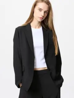 ユニクロ　感動ジャケット　ブラック　Lサイズ　定価¥6,990
