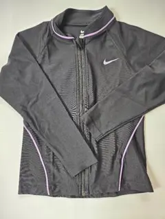 【美品】NIKE ラッシュガード ブラック パープル XXS 120cm