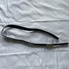 黒いレザーベルト ゴールドバックル