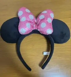 ミニー スパンコール　リボン　カチューシャ　ピンク　廃盤品　人気　被り物
