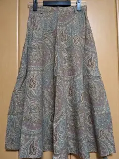ペイズリー柄　スカート
