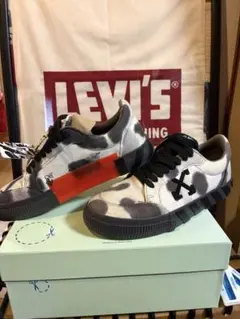 Off-White スニーカー ホワイト サイズ41 26.0〜26.5㎝ - メルカリ