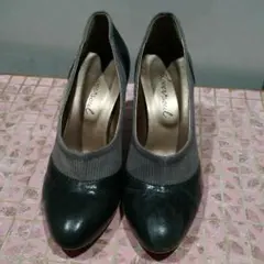コンビ　パンプス