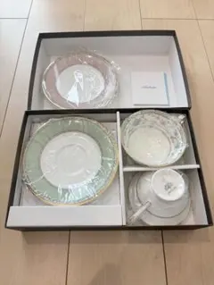 Noritake ノリタケ カップ＆ソーサー ペアセットのサムネイル