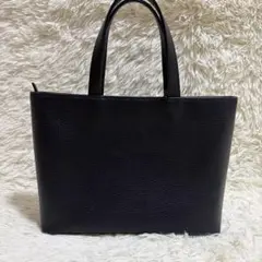 HushTug フラップミニショルダーバッグ ブラック - メルカリ
