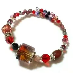 赤系 レッド フラワーモチーフ ビーズブレスレット