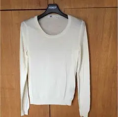 ユニクロ 白 薄手タイプ ウールニット