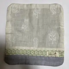 27 刺繍ハンカチ