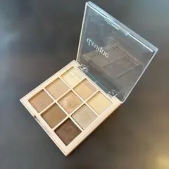 デイジーク　アイシャドウパレット　ブラウンベア