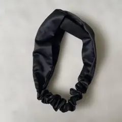 ブラックサテンツイストヘアバンドのサムネイル