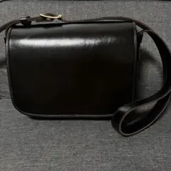 箱付き 美品forme フォルメショルダーバッグ Banks L fb-1 - メルカリ