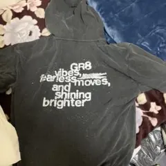 GR8 LE SSERAFIM コラボ XL ジップパーカー