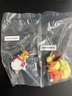 ポケモン一番くじF賞街歩きちらりんフレンズ　イーブイ&ブースター　値下げしました