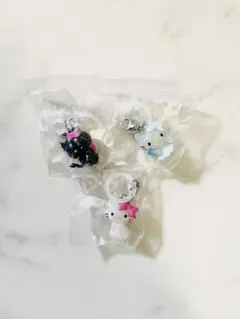 ハローキティ めじるしアクセサリー　天使　小悪魔　チャーミー