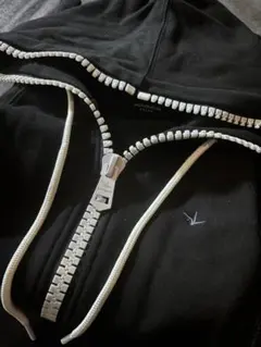 【美品】 1PIU1UGUALE3 裏毛ビックファスナーパーカー