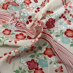 着物 はぎれ 659 生地 布 ハギレ アンティーク 絹　古布　和布　古裂　和柄