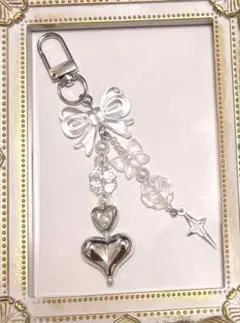 ハンドメイド ビーズキーホルダー クリア