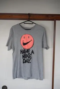 Nike Tシャツ グレー 
