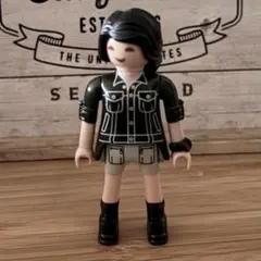 プレイモービル 黒いブーツの女性のサムネイル