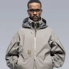 acronym マウンテンパーカー