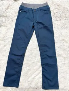 Item thumbnail for item dee8aa0e-2e10-4356-a43a-402183239832