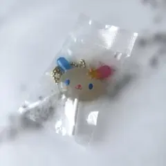 サンリオキャラクターズ　カラフルキャンディチャーム　ウサハナ