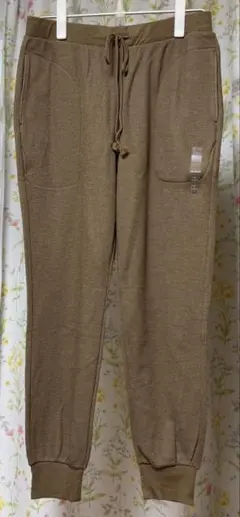 Item thumbnail for item c6dcf8eb-8918-45cd-91cf-7027e3b08d23