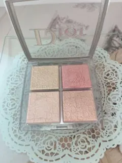 Dior バックステージフェイスパレット 004ローズゴールドのサムネイル