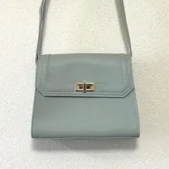 AT CREATION ショルダーバッグ　ライトグリーン