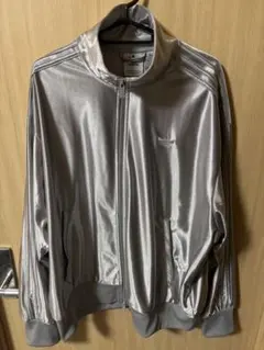 adidas アディダスオリジナル　シルバー　トラックジャケット