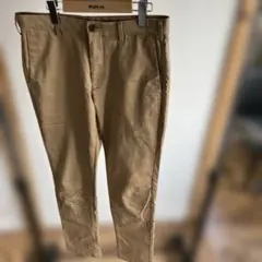 ユニクロ チノパン ベージュ ウエスト76cm