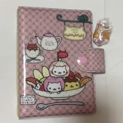 にゃんにゃんにゃんこ　シール帳　キーホルダー