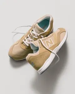 【売り切り】New Balance（ニューバランス） スニーカー　RC205