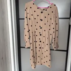 ベージュ ドット柄 長袖ワンピース　マジェスティックレゴン