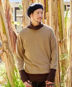 チャイハネ　リデナー　タートルネック