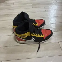 Nike Air Jordan ハイカットスニーカー レッド/イエロー/ブラック