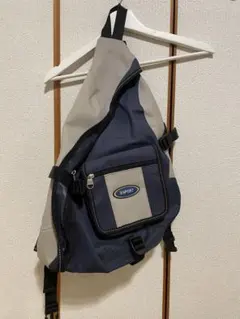 ワンショルダー　スリングバッグ　y2k