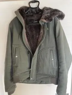 BEAMS フード付きミリタリージャケット オリーブ