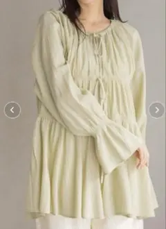 LOWRYSFARM ヨウリュウシャーリングブラウス イエロー