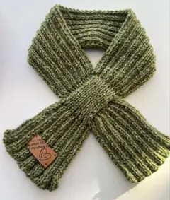 オリーブグリーン リブ編みニットマフラー