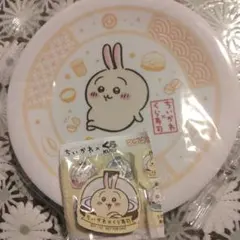 くら寿司　ちいかわコラボ　うさぎ　うさぎマグネット　うさぎコラボ皿　2点セット